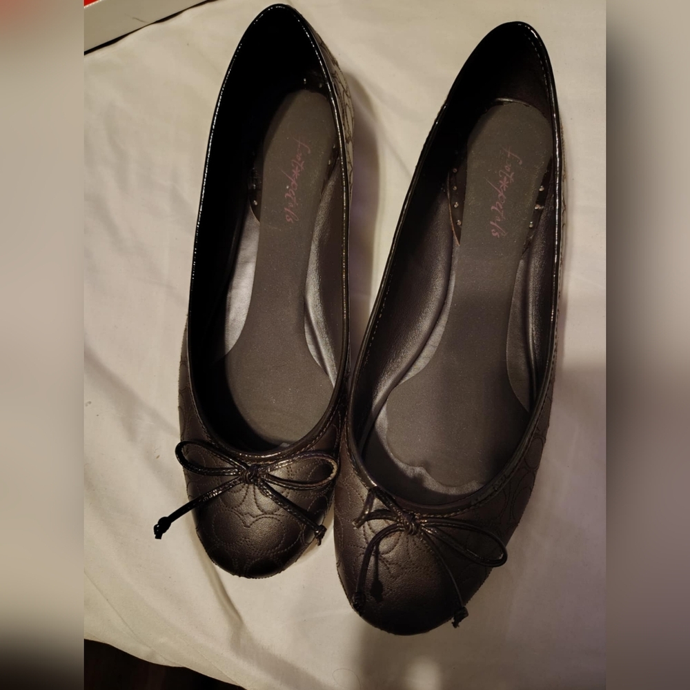 Coach Brown Flats with Bow Detail